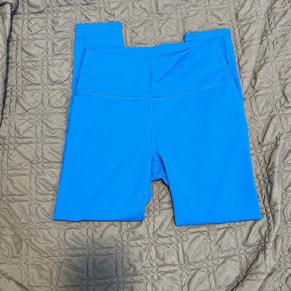 Fabletics, define power hold high waisted leggings Med - Picture 2 of 2